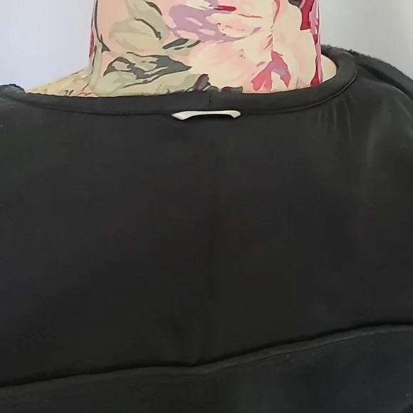 KIT & ACE Concordia Heavy Cape Cotton Wrap - Picture 8 of 8